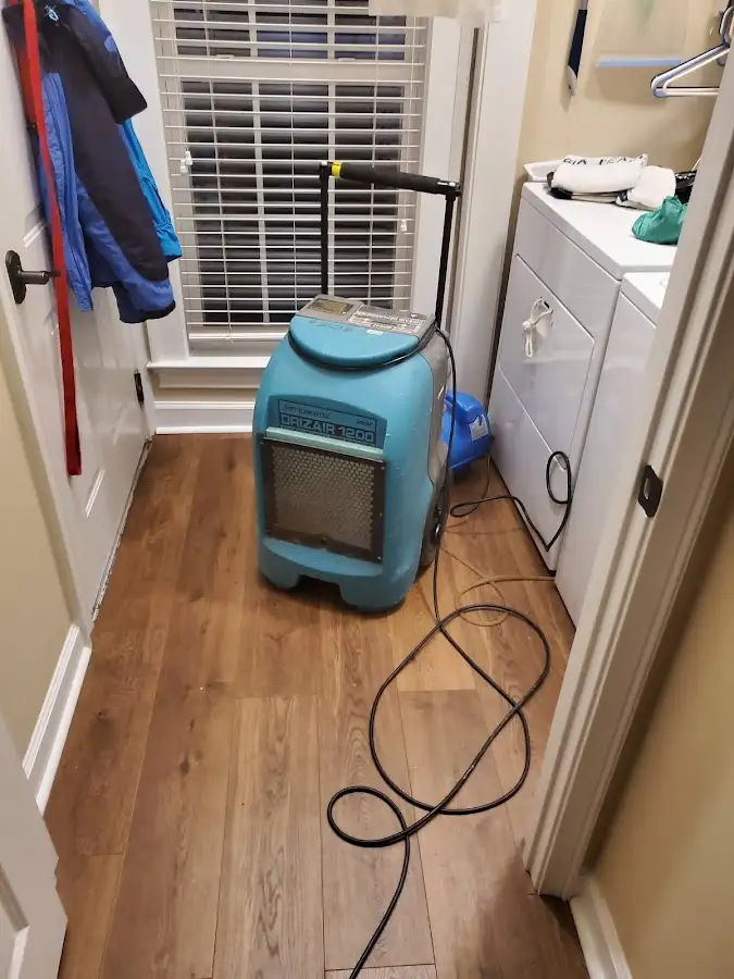 Commercial dehumidifier deployed for Flood Damage Cleanup in Houma